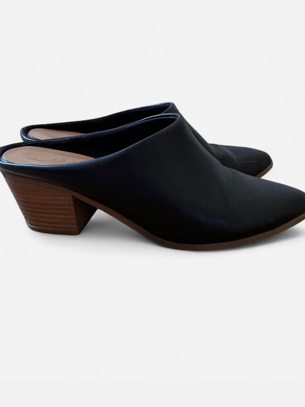 Universal Thread Black Slip-On Leather Mules with Brown Block Heel
